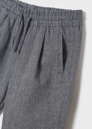 pleated-trousers